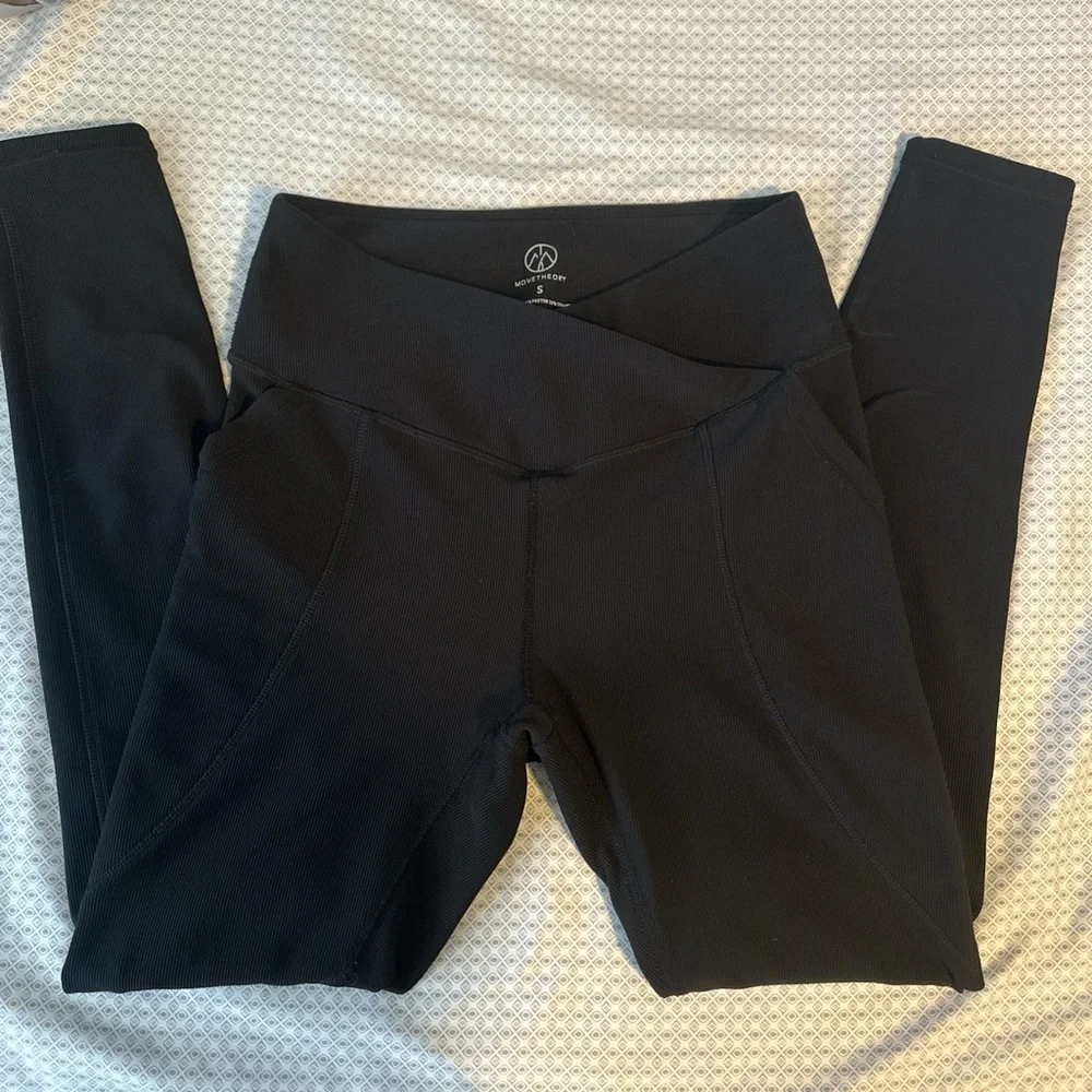 Move Thoery leggings/yoga pants - Picture 5 of 7
